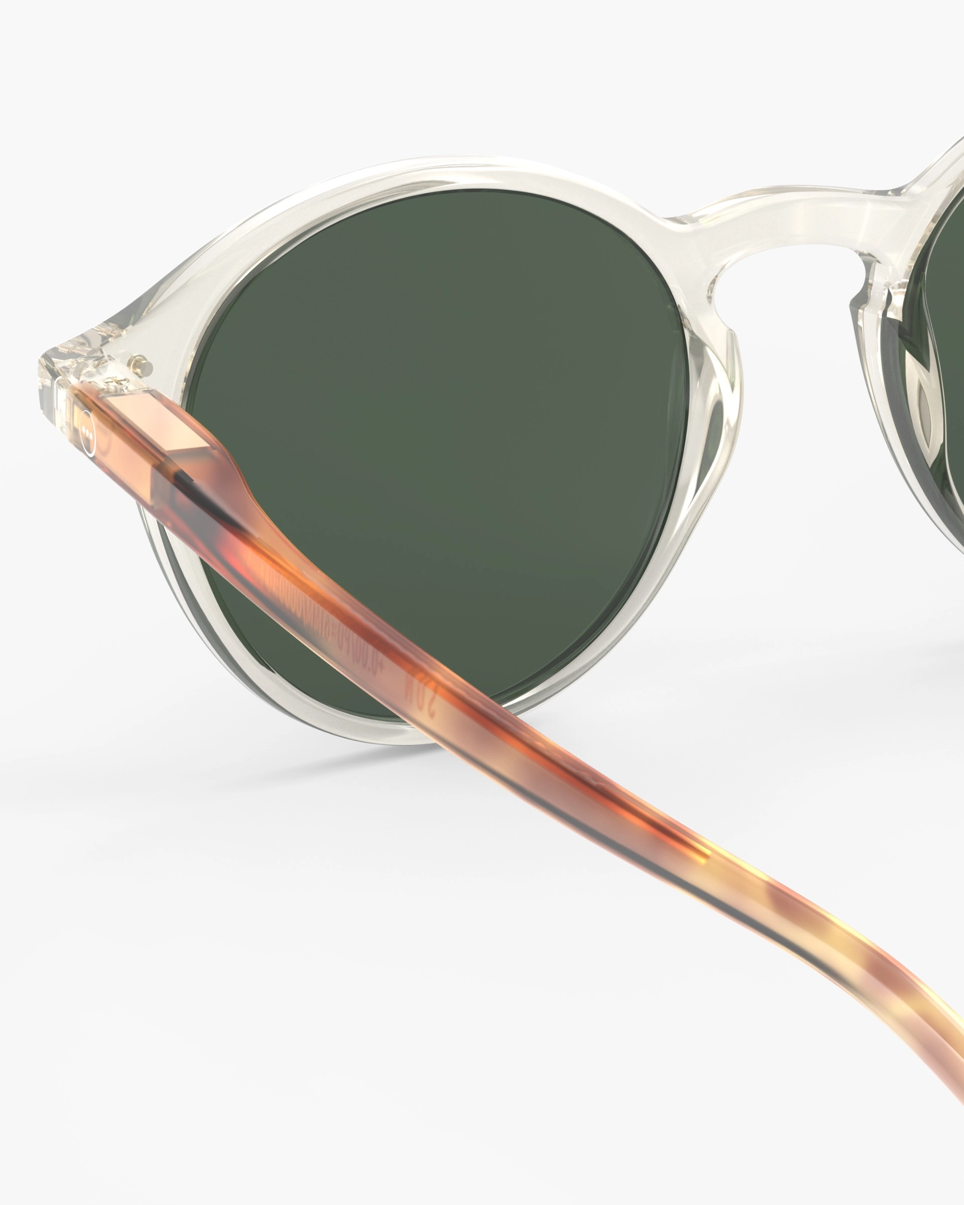 f8_sun0427001x00_4-izi_d_sun_sandstorm_polarized_vue4